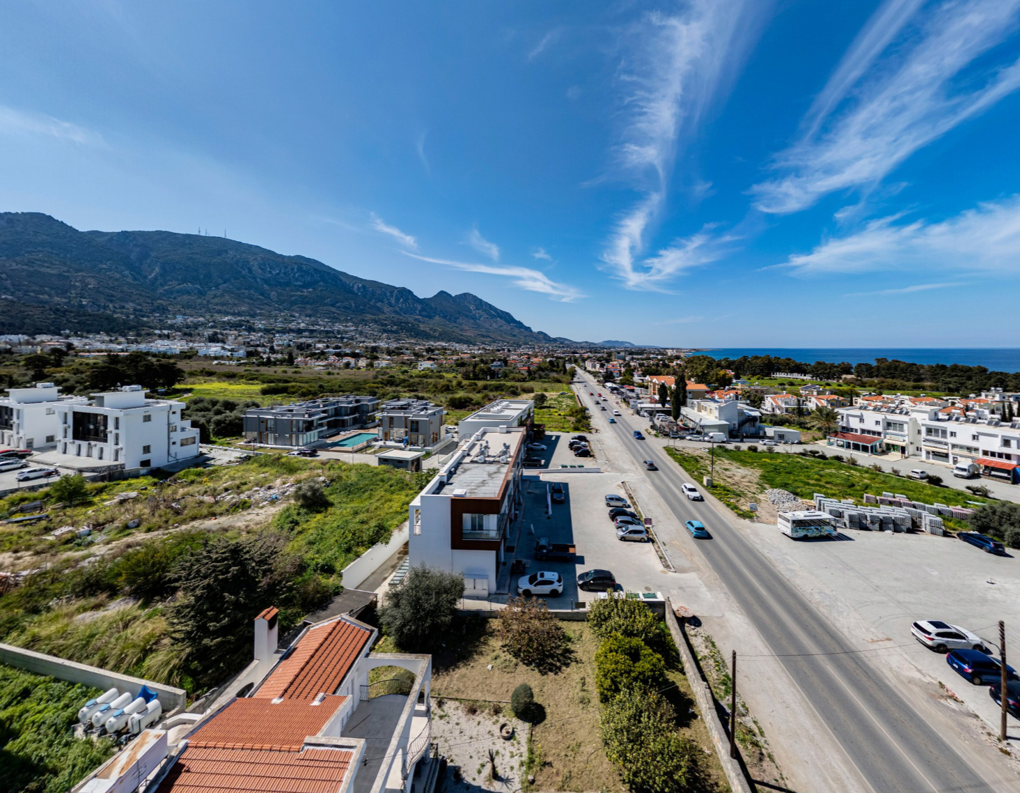 <span style="color:hsl( 191, 29%, 59% );font-size:50px;">Sky Plaza 1</span>